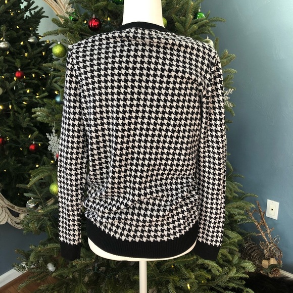 Sweater - Picture 3 of 4